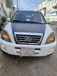 سياره تيكو للبيع مكينه ميكانيكي 1800 السياره ما بيها ضربه مكفوله  مغلف...