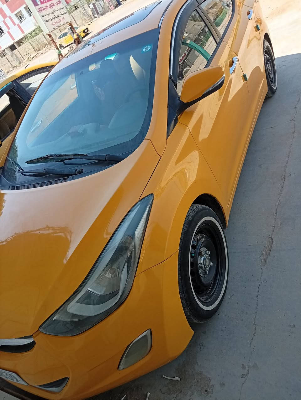 النترا موديل 12خليجي 
مكينه دوش 1800
كامره 
شاشه 
فتحه 
تبريد 
دواخل صاج 
تحكم 
منضومه 
رقم نكليزي 
دوشمه
مكاني ديوانيه 
للاستفسار الاتصال على ***********
