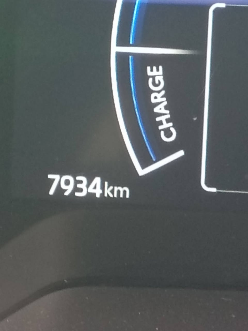 تويوتا كورولا كروس  هايبرد تجميع الصين ٢٠٢٥ ماشيه ٧٠٠٠ وضعيه الزيرو كراسي جهتين كهرباء ٥ عدسات كراسي جلد احمر مغلفه للجماليه ارضيات بعده منازله للبيع  رقم بغداد دولي بسمي الاتصال على الرقم التالي واتساب *********** ابو علي
