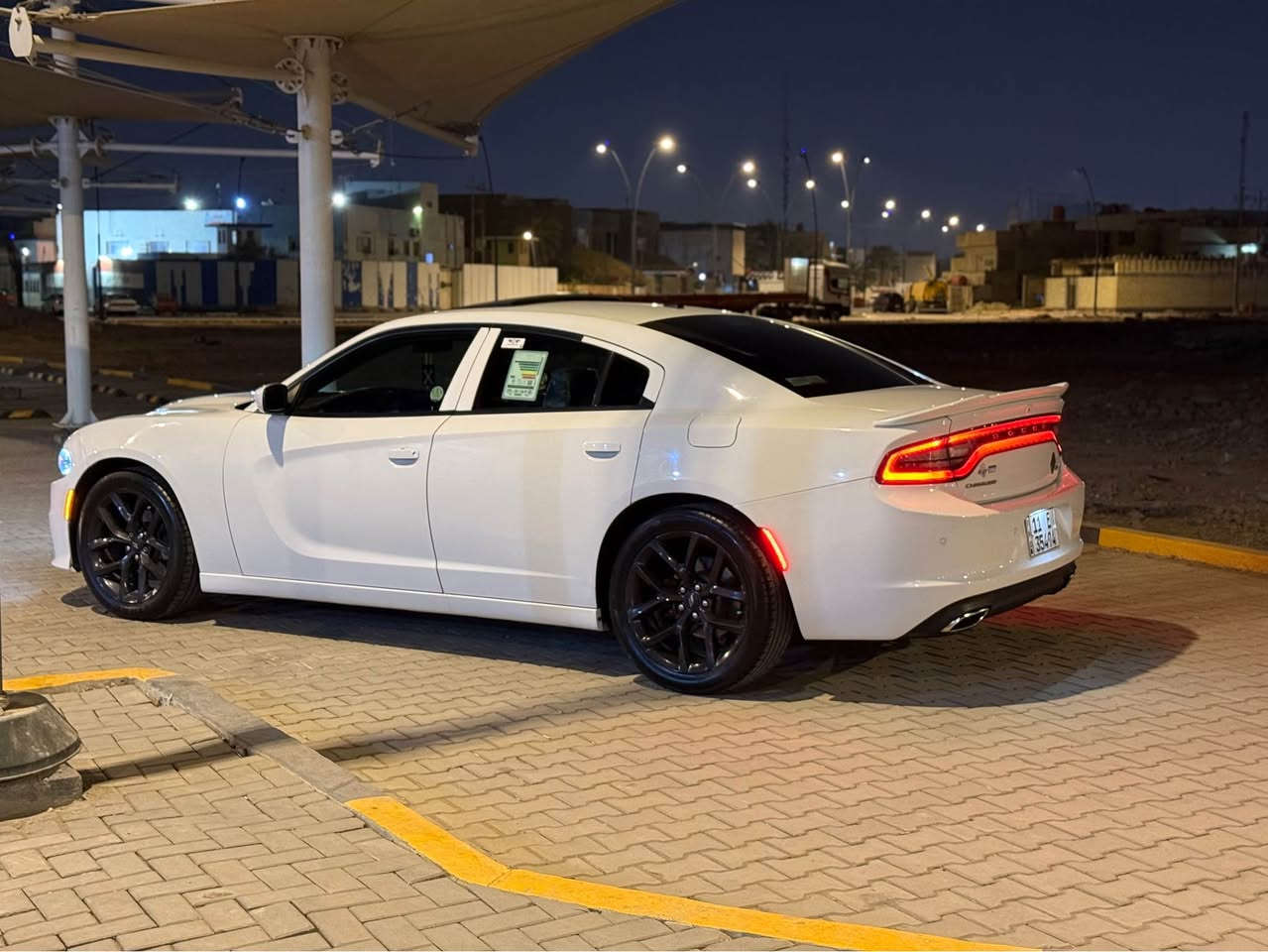 سلام عليكم
جارجر مديل 2021 وراد امريكي
حادث جاملغ بنيد لا لغد ولا شاصي
موصفات : فول فتحه خزن مومري كشنات جلد تدفئه تبريد كشنات 
ماشيه : 54 الف 
رقم بغداد مشروع وطني سنويه لحد 2028 هزه جديده
ويل 20 اصلي مال جيتي 2021 سياره ماناقصهاا برغي 
سعر : 248$ وبيهاا مجال 
رقم التلفون : *********** البصرة, العراق
