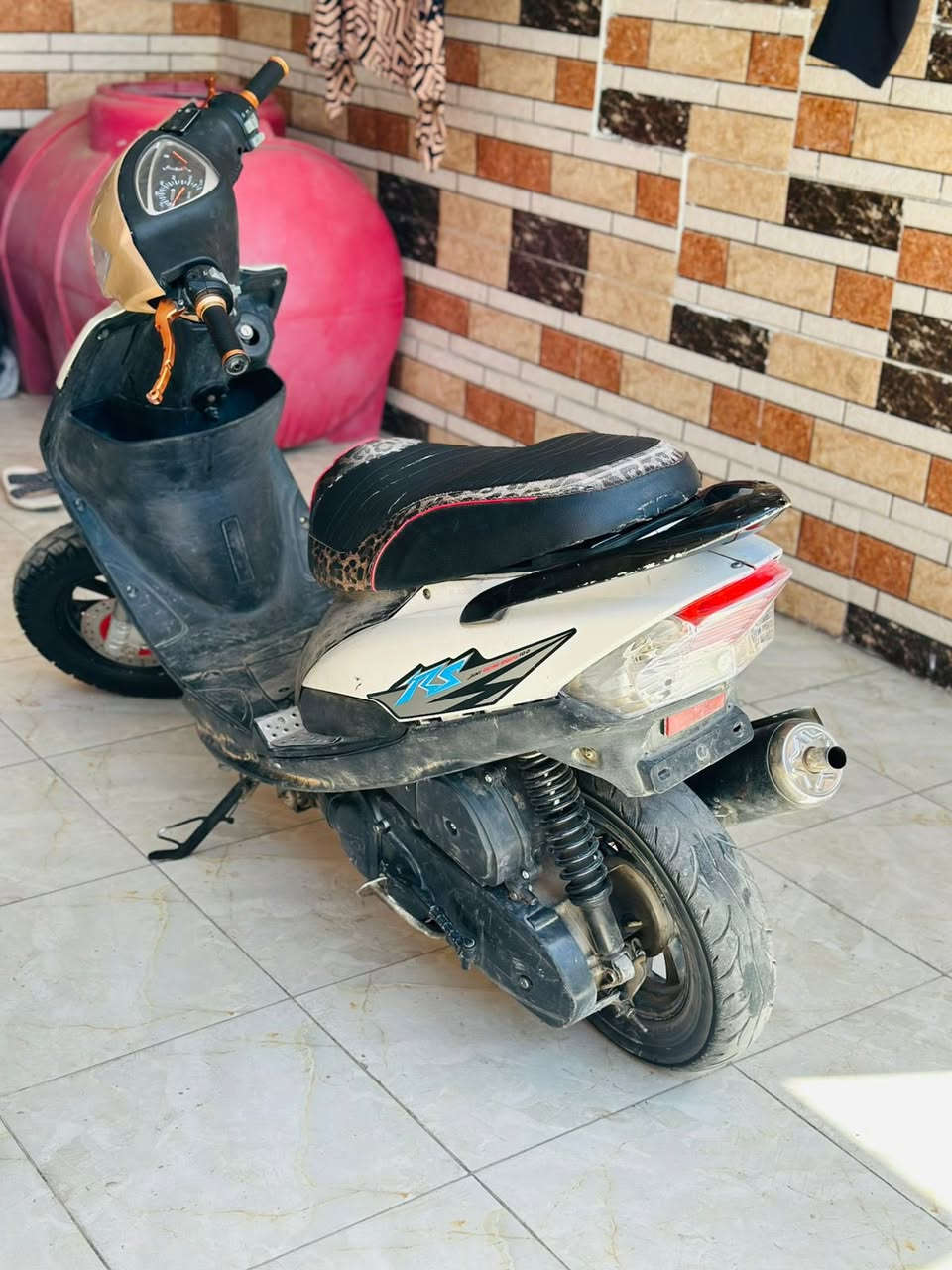 سلام عليكم ماكس عدله لبيع بوشه 55مكاني كربلاء حي لعامل سعر 350وبيه شي قليل ***********
