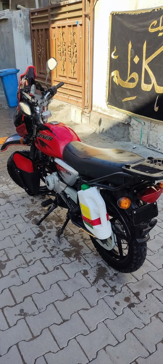 السلام عليكم بوكسر مديل23مرقم هزه جديده ودراجه نظيفه ممفتوحه سعر2200 عنوان بغداد الحريه الرقم ***********
