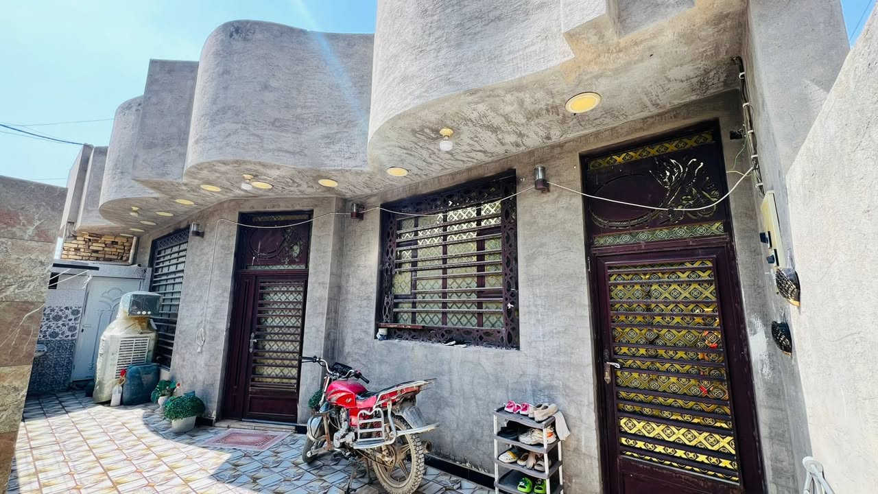 السلام عليكم  بيت للبيع في حي الحكيم نزلت إفران الهادي قرب الكورنيش 
للإستفسار ***********
￼
