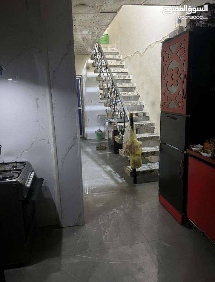 السلام عليكم من رخصت أخوية الأدمن عندي ١٢٥م واجة ٦م نص نزال ٢٠م اعكادة نظيف بي كراج مدخلين مدخل مطبخ مدخل صالة جلسة غرفة نوم خدمات حولي طابق الثاني ٢نوم وخدمات ماعدا بي مشتمل بي غرفة صالة مطبخ خدمات درج معزول البيت مرتب عرض الشارع ١٠م بلقاهرة الثانية ورى أسلحة البرق ٥افرع موقعة جدا مميز أستفسار على رقم ***********
