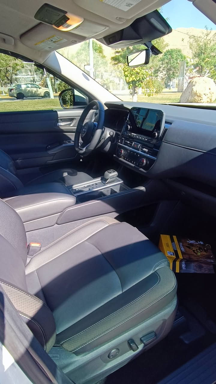 موديل23SLفول عدا فتحه
قبغ جنطه مبدل بيلادي نفس لون
ارباك كل سليمه
ماش40000
سعر245
***********
***********
