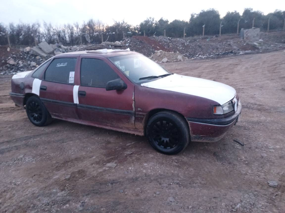 سڵاو بەناوی خوا  ئۆپڵ ڤکترا  مۆدیل 1990 مەکینە بیست ئاڕم پلاستیک سلێمانی ئاڕم و ئەوەلیات بەشەرت سەیارەکە پێشی کەپسە دواوەی دەحمی پێوەیە سڵایتە و دوو جام کارەبایە توندوو تۆڵی باشە کارەبای مەسبوتە گۆرینەوەش دەکەم بەشتێک بەدڵم بێت، شوین کۆیە سحر 15وەرەقەو مەجال  ژ.م *********** كويسينجاك, أربيل
