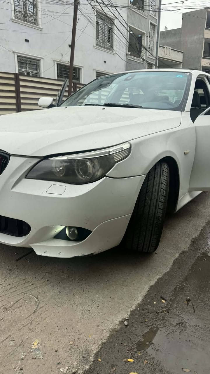 سلام عليكم 
BMW e60 2007
530i
محرك n53 30 جديد 
كير جديد 
صدر أمامي كامل 
تخم تاير جديد 
سماعات لوجك سفن 
سلايد خمس بردات سيدي جنجر دبل سيدي 
وارد أمريكي ضربتها بابين الراكب اليمنة
كت m 
للاتصال *********** 
السعر ١١٢
