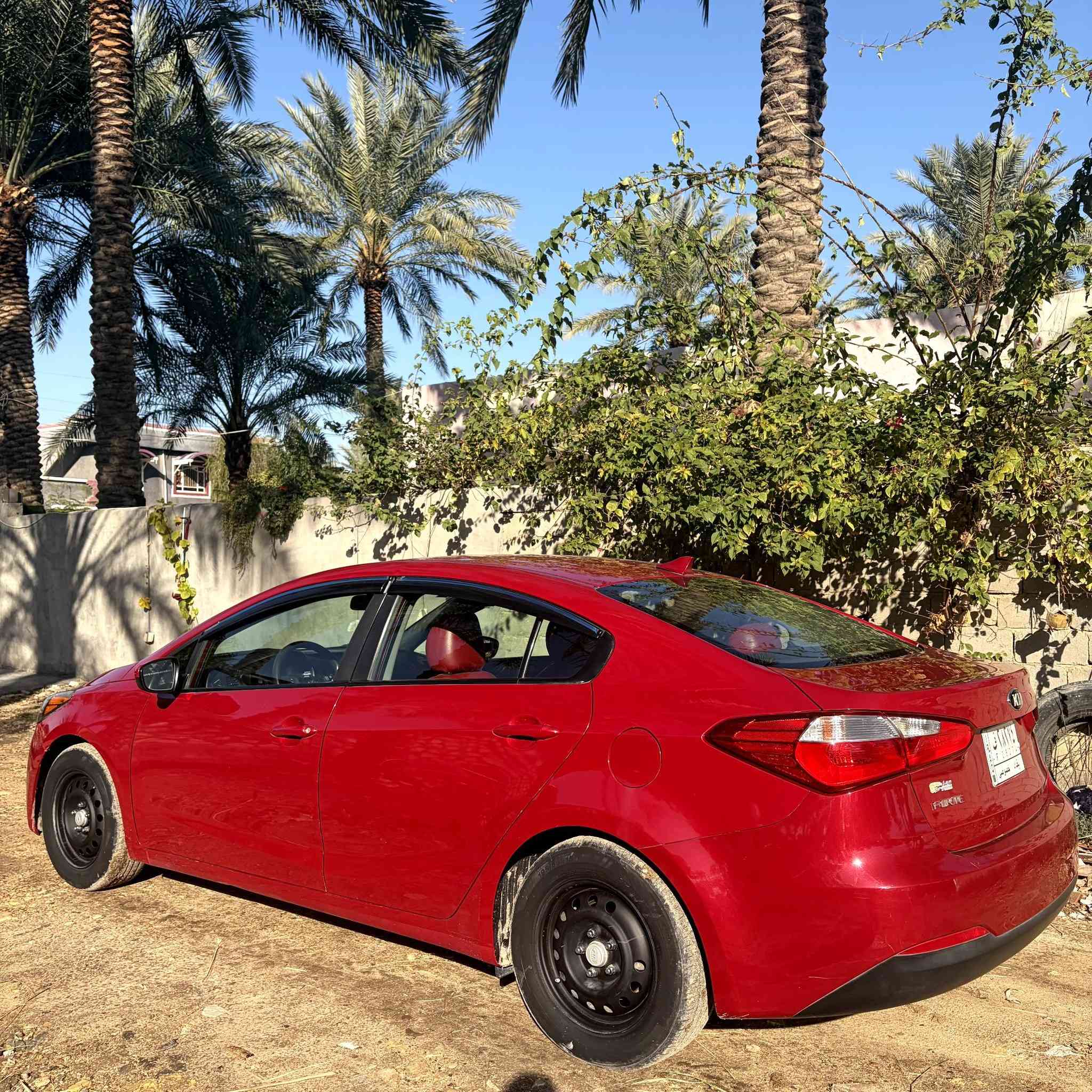 السلام عليكم
كيا فورتي ٢٠١٦ وارد امريكي رقم بغداد باسمي
سونارهه موضح بالصور
ماشيه ١١٦ الف
السعر ١١٧ ورقه وبيهه مجال
سياره جاهزه من كلشي ما بيهه اي نقص
***********
المكان / الحله
