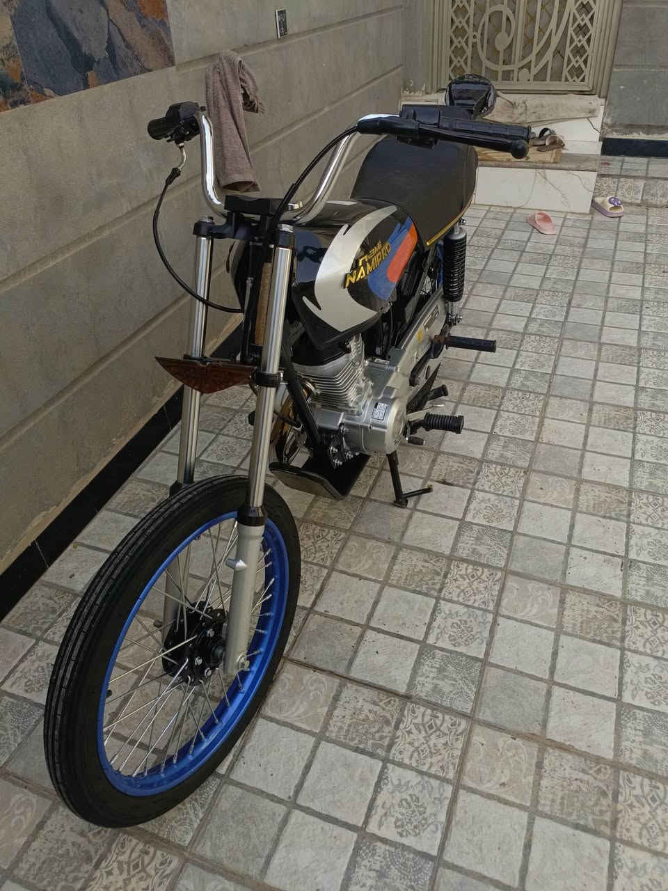 سلام عليكم نامه شلامجه موديل 22 رقم و سنويه للبيع فقط غراض كله اصلي دراجه جديده مكاني ديوانيه فرات 
فقط اتصال ***********
