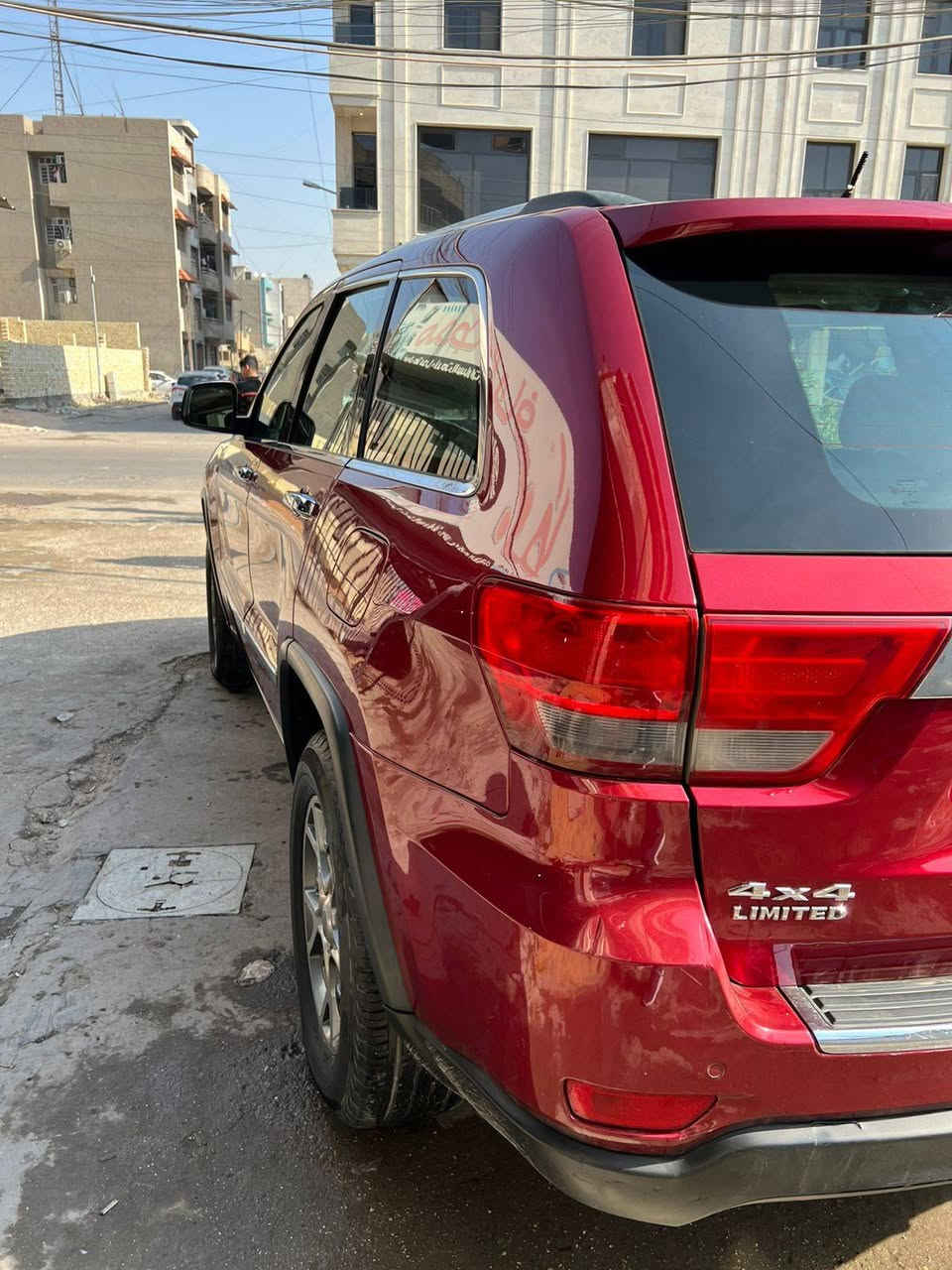 السلام عليكم
للبيع جيب 2013 فول السياره لمتدد 
بيها بارد فقط موضح بالسونار والباقي مكفول السياره جاهزه رقم بغداد الدولي السعر 165 وبيها مجال *********** مكان السياره بغداد
الخاص مغلق
