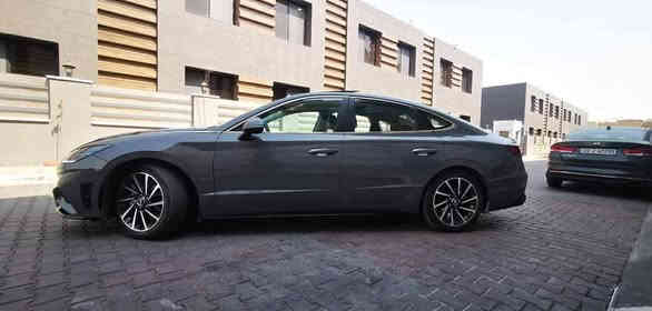 ياآلـلـه 
للمراوس بيك اب رام فورد سلفرادو موديل 16 وفوك ويفضل 8 سلندر مومهم الصبغ اهم شي كاعده 
الحلوه للبيع : هونداي سوناتا 2022 فئة LIMITED فول مواصفات سياره من 2022 ع ايدنه شخص وآحـد 

•الضرر : بيه قطع صبغ اثر طخات بلجاملغات بدون ايرباككك ولا دواخل  لون مميز سموك سمنتي 

•الرقم : مرقم بغداد حرة بسمنه شرط تحويل 
•المواصفات :
▪️المحرك: 1.6L توربو (اربعة سلندر)
▪️العداد : 50 الف كيلو حقيقي مو مايل 
▪️حجم الويل: ويل كب حجم 18 مع طقم تايرات بحالة ممتازة
▪️لايتات زينون اصل مع حاجب LED مع اشارة LED
▪️بصمات عدد 2 للأبواب مع بصمة تشغيل
▪️عداد ليزري داتاشو على الزجاجة الامامية
▪️قمارة بانوراما
▪️نظام 5 كامرات
▪️رادار امامي مانع تصادم
▪️حساس امامي
▪️حساس خلفي
▪️رادار جانبي (نقاط عمياء) بالمرايا الجانبية
▪️شاحن لاسلكي
▪️گير شفتر بالستيرن للتحكم بالگير العادي
▪️اشاير بالمرايا الجانبية
▪️كامرة خلفية دوارة اصل مع الستيرن
▪️شاشة الدشبول حجم كبير للتحكم بأيعازات السيارة + كار بلي + أندرويد اوتو
▪️كشنات السيارة جلد اسود اصل
▪️گشن ذاكرة (خزن ميموري) لكرسي السائق
▪️تحكم فول كهرباء لكرسي السائق والراكب
▪️تدفئة وتبريد للگشنات الأمامية
▪️تبريد قطعتين امامي وخلفي
▪️گير لمس
▪️نظام تحريك ورگن السيارة عن بعد من خلال البصمة
▪️خمسة وضعيات للقيادة
▪️تشغيل عن بعد
▪️سستم صوت BOSE بواقع 12 سماعة في المركبة
▪️سايد بريك دگمة
▪️تحكم ستيرن جهتين بلوتوث وحاكية وكروس سرعة وتحكم صوت 
▪️نظام ABS مانع انزلاق
 عرضيه ب 165 ورقه فقط 
▪️ ، جديدة وبوضع الشركة مكان سياره بغداد كرخ
الاتصال ع رقم ***********
او *********** واتساب
