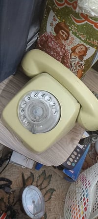 تلفون أرضي • بحالة ممتازة