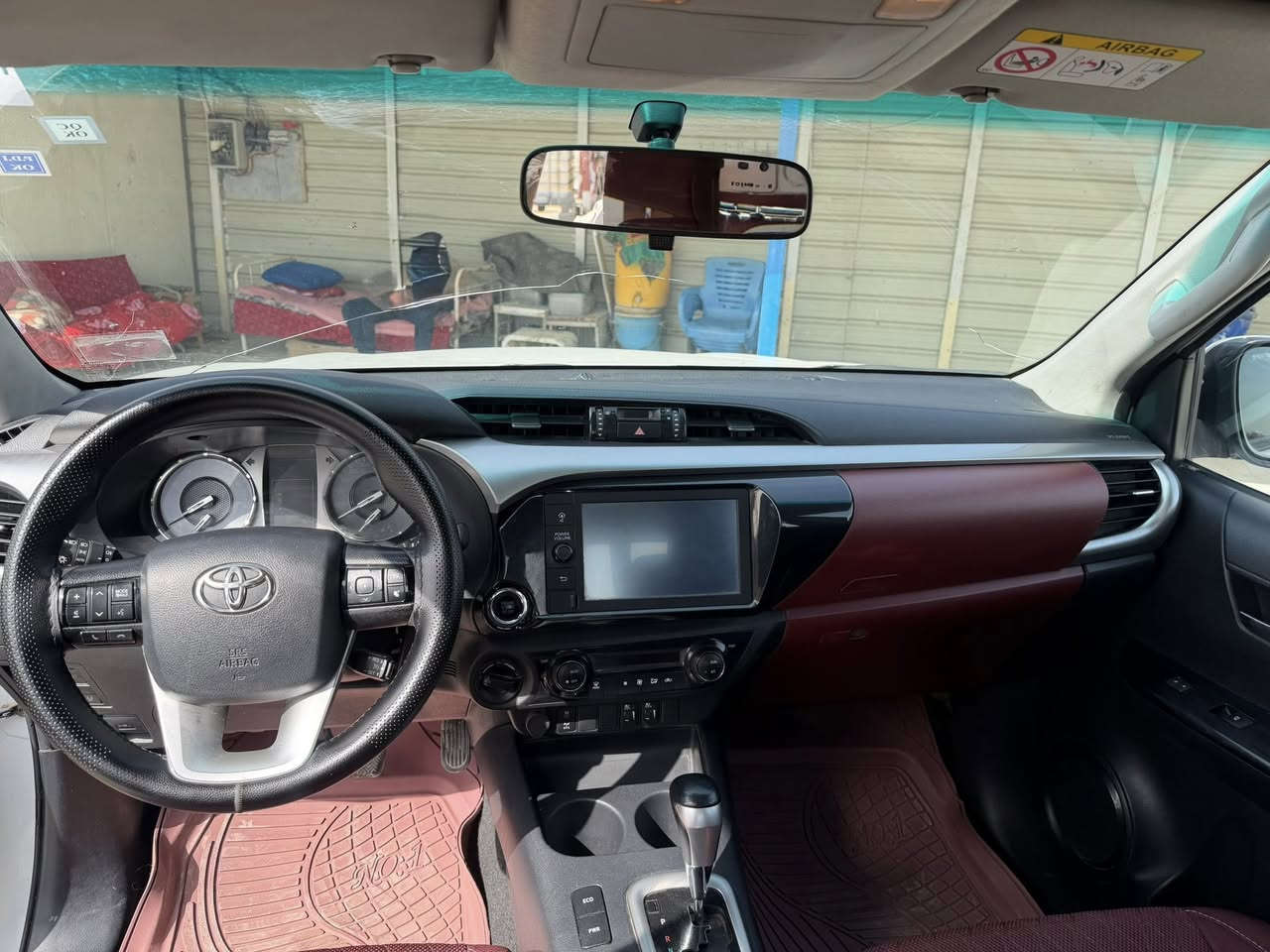 السلام عليكم للبيع هايلوكس
موديل 2023
 رقم بغداد 
الضرر طختين بارد مثل مامأشر بلصور وموجود سونار يوضح البارد العداد 160،000 
التحويل ثاني يوم 
السعر 315 
للأستفسار : ***********
