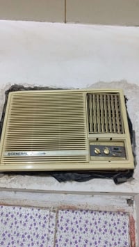 السعر 300 07882505332