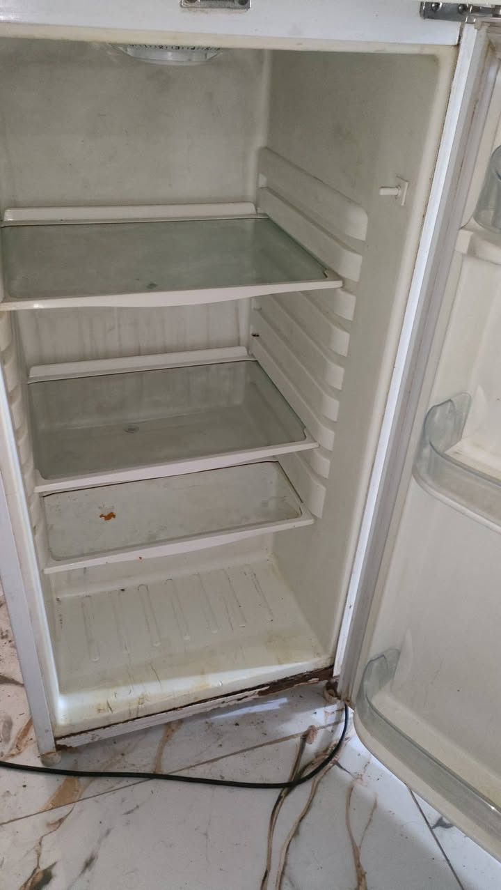 ثلاجه نضيفه كلش نضافة كشر ونضافة بطن بس عاطله مانعرف عطلها تفيد كشر ب35 وبيه مجال قليل للشراي
المكان الناصريه


**إذا كنت صاحب هذا الإعلان وتريد حذفه لأي سبب، رجاءا أرسل رسالة إلى الدعم الفني**