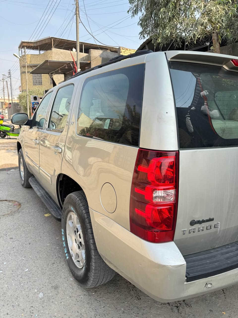 السلام عليكم 
تاهو ٢٠١٤
خليجي السيارة مكفولة كفالة عامة 
بأسمي السياره LT جاهزة تخم تاير و حدادية و تبريد 
السيارة بيها جراد بنيد و قماره و توه بادي بيها الجراد 
السياره ماشيه ٢٠٠ الف 

مواصفاتها 
تشغيل عن بعد 
تحكم ستيرن
وبعد هواي مواصفات معروفة لل LT
هذا رقمي للإستفسار اكثر 
***********
