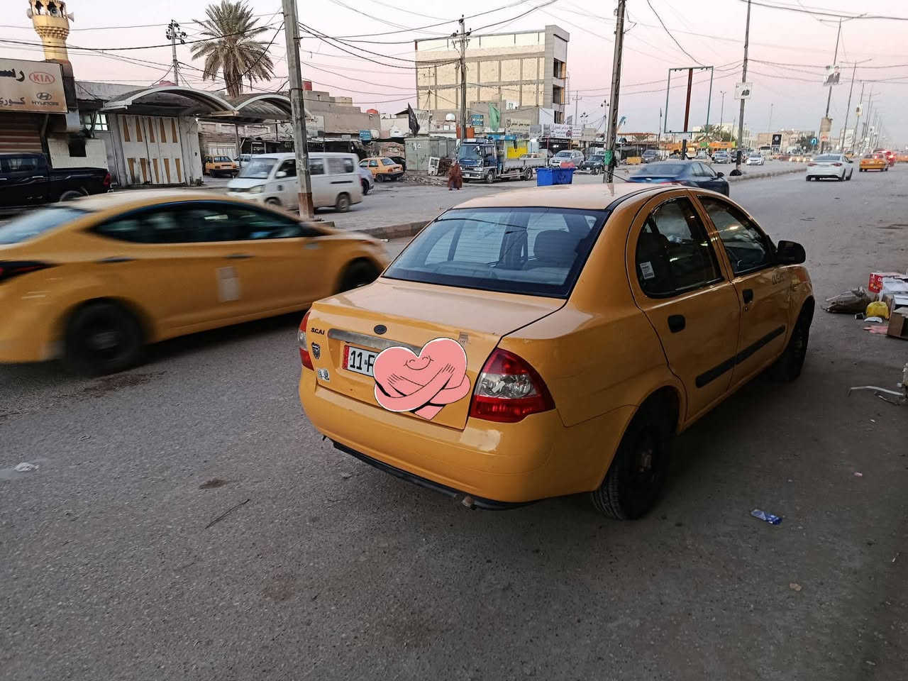 السلام عليكم
سياره طيبه موديل 2015

 تكسي رقم بغداد نگليزي

سنويه 2028 تنتهي

سياره ع وضع شركه لا كص لا تبديل لا گلب

بدون جطلات كلشي ع وضع شركه   كهربائيات كلها شغاله جام + اناره+عالي ناصي+ سكن+ صطاب لايت+كشاف ظباب+هيتر جام

حداديه قبل عشرين يوم سويتها من طول لطول 

كير مكينه خير من الله 

تبريد فول اقسم بالله 

سياره نقصها بس ميزانية واني عندي ضرف ما فارغ يشهد الله ورسوله 

تخم تاير بيها زين وسبير جديد ما مشدود

سعر 35 وبيها مجال
اتكفلك بالبيع والغرامه والهيئة 

تجي وشوف بعينك وبيك خير وتدلل

*********** 

واتساب موجود فيس

مكان سياره الديوانية
