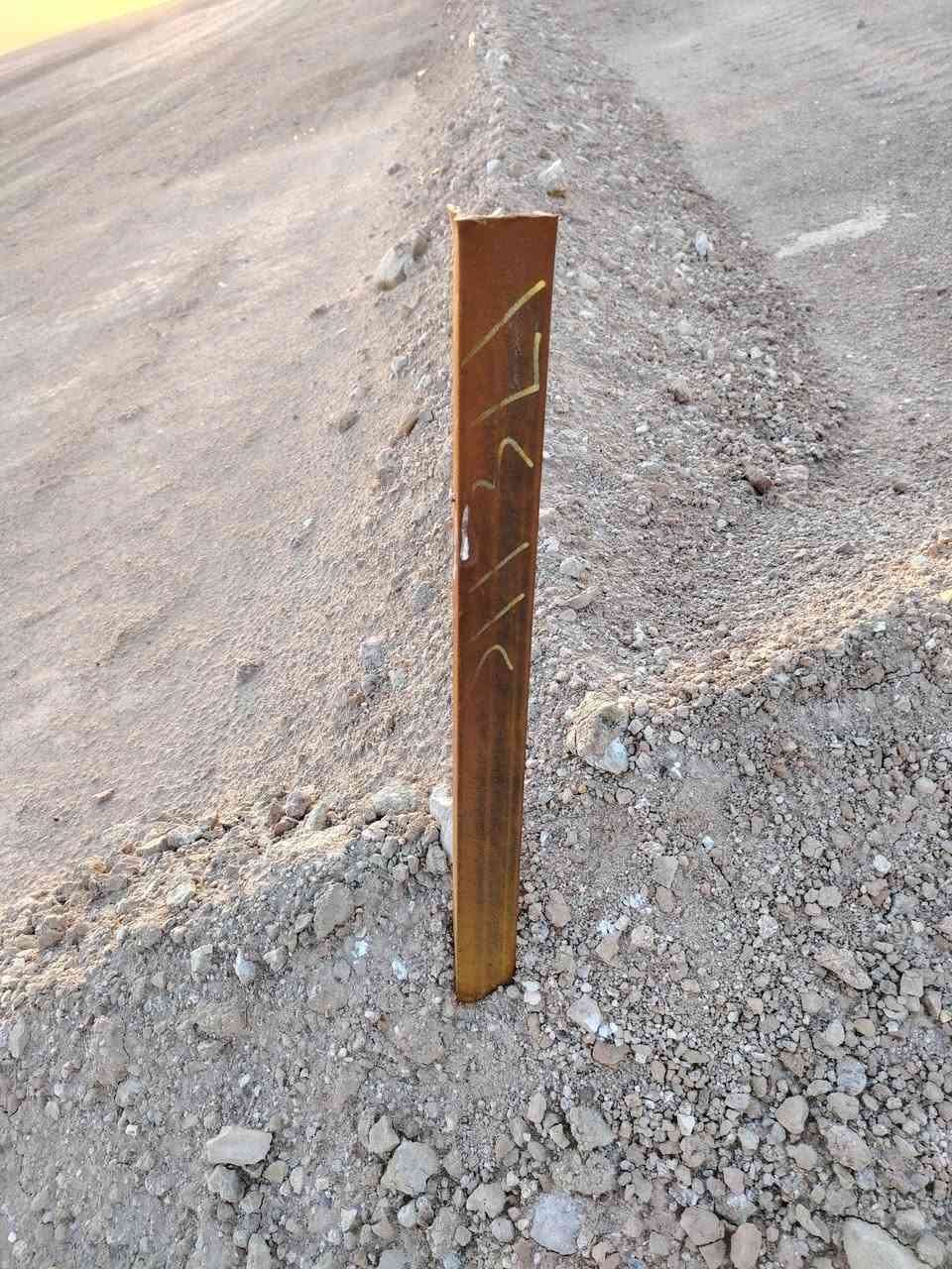 #عقارات_ارض_الصفوة_في_الرمادي
#عروضنا_ما_تخلص
بسم الله الرحمن الرحيم
قطع للبيع توزيع جديد 164 الف _ خلف جامعة الأنبار
وخلف مجمع جازان
طابو صرف  _ ضمان تحويل بأسم المشتري 
المساحات تبدأ من 250 متر فما فوق
الأسعار 💰 مختلفة حسب مساحة القطعة وعرض الشارع
للاستفسار الاتصال على الأرقام التالية
***********
***********
***********
يتوفر واتس آب ✅
عنوان المكتب _الرمادي _التأميم _الشارع العام _30 تموز
بجانب مخبز الفرقان
