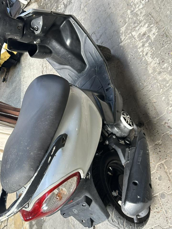 ماكس قجمه ١٢٠ دراجه. سلف وهندر ربع متصرف عليه لا مفتوح المحرك ولا مبدل بيه شي نكره وحده دراجه  سعره ٤٠٠ 
مكاني بالكاظميه 
***********
