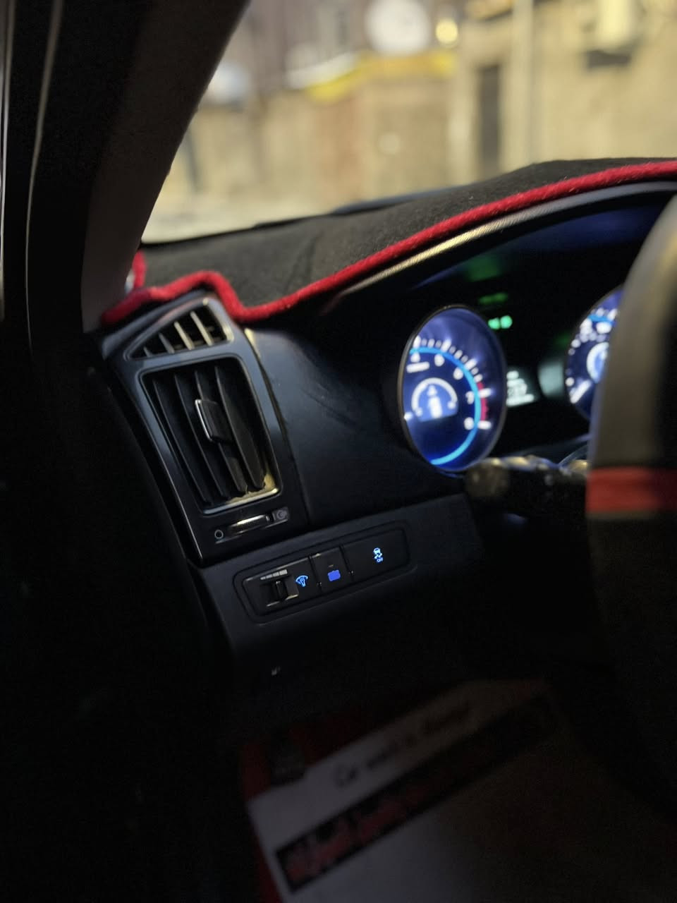 السلام عليكم 
سوناتا مضلع مديل 2014 أمريكي محرك 2400 
مجفت 
ماشيه 72 ألف 
غرق جزئي 
تحكم استيرن 
شاشه لكزز شادله 
تكيات ايباد شادله
مدعومه جاملق فقط شبر 
ومصلح ومصبوغ 
ورقم البصرة بسمي تحويل يوم ثاني
السعر 110 وبيه مجال
مكاني البصرة الأصمعي 
لل تواصل هذا رقمي ***********
