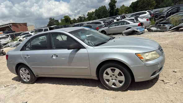 أدوات سوناتا وارد أمريكي ٢٤٠٠ دوش كل القطع متوفرة حداديه أبواب كير محرك عنوان كربلاء حي الصناعي شارع الكرينات نهايته مجاور مطعم كبه حماده للتواصل واتساب أو اتصال أو عالخاص *********** يتوفر توصيل جميع محافظات العراق
