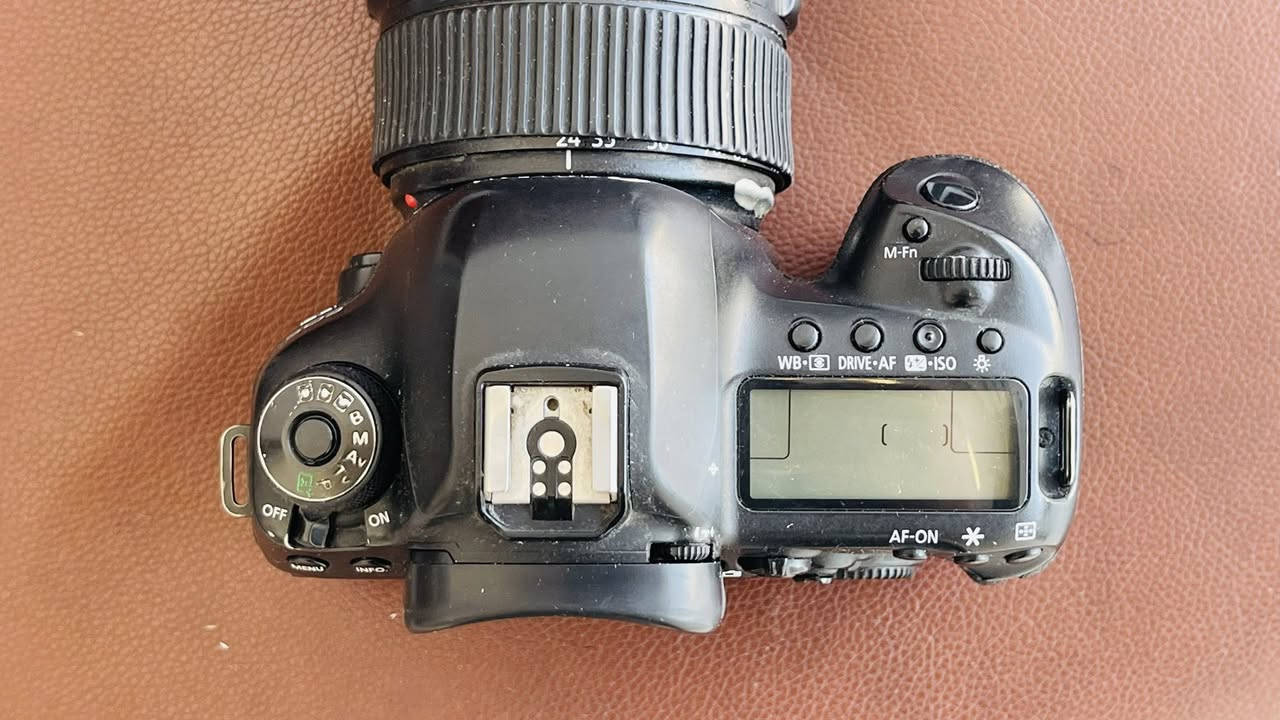 السعر 1,500,000

كانون EOS 5D Mark IV فول فريم 
    مع عدسه 24 105 ستبلايز USM 
     مستشعر بدقة 30.4 ميجابكسل
 فيديو بدقة 4K، وشاشة لمس، واتصال
 Wi-Fi/NFC  مع إمكانية التركيز
 التلقائي في61 نقطة سرعة تصل إلى 
7 إطارات في الثانية شاشة العرض
 شاشة LCD  لمس دبل منفذ رام تنفع
 لجلسات التصوير الخارجي والداخلي
 والرياضي  الإعلانات


**إذا كنت صاحب هذا الإعلان وتريد حذفه لأي سبب، رجاءا أرسل رسالة إلى الدعم الفني**