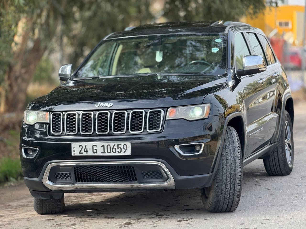 ترهم حسب الانتفاق السعر مناسب وبيع مستعجل 235
سلام عليكم 

جيب شيروكي بلاك توب 2018 ليمتد

وارد كندي بدون صبغ سياره  على وضع الشركه رقم دهوك سنويه جديدة  هزة جديدة  شرط التحويل 

. ماشية 140mi

. المواصفات فول 

. فور ويل

. أنضمت قيادة

1: AUTO - تلقائي

2: SNOW - ثلج

3: SAND - رمل 

4: MUD - طين 

5: OCK - قفل أكسل 

. مكينة ٣٦٠٠ 

. تشغيل عن بعد

. فتحة سقف (سلايت)

. هيتر ستيرن 

. كشنات جلد

. كشنات كهرب + تدفئة وتبريد

. شاشة كبيرة وكاميرا دوارة 

. رادارات 

. رادار مراية + هيتر 

رادار امامي خلفي 

. توقف ذاتي 

. لايت زينون بك لايت led

. بروجكتر زينون 

. صندوق ذكي كهرباء 

مكان السيارة موصل أيسر حي التحرير قرب شركة اسيااسيل

***********

***********

***********
