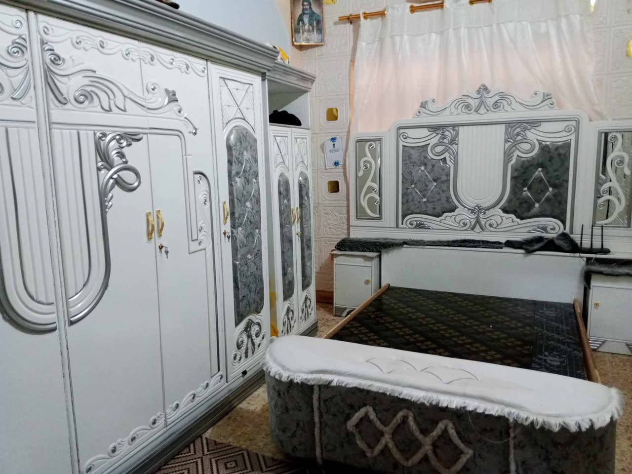 س ع
غرفه اخشاب عراقي مصبوغه ابيض حراري 
نضافته 100 جديده السعر مناسب ميسان المجر الكبير ملحقاته كاملة  
مستعجل على بيعته 

الاتصال ***********
