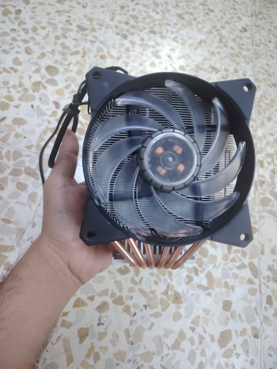 مبرد معالج شركة كولر ماستر
المقابس المدعومة (Socket Compatibility)
​المبرد يدعم تشكيلة واسعة جداً من مقابس اللوحات الأم لشركتي Intel و AMD:
​Intel: LGA 2066 / 2011-v3 / 2011 / 1200 / 1151 / 1150 / 1155 / 1156 / 1366 / 775.  
​AMD: AM4 / AM3+ / AM3 / AM2+ / AM2 / FM2+ / FM2 / FM1.
السعر ٣٠ الف مع التوصيل بغداد, العراق


**إذا كنت صاحب هذا الإعلان وتريد حذفه لأي سبب، رجاءا أرسل رسالة إلى الدعم الفني**