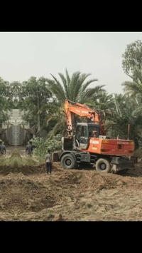 حفاره تاير لبيع موديل ٧ مكفوله كفاله عامه حجم  ١٨٠ رقم بغداد بسمي سنوي...