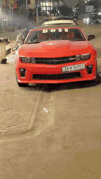 السلام عليكم
كمارو موديل ١٢ لون برتقالي مميز
السياره نضيفه بيهه ملاحضات بسيطه
السعر ٨٥ وبيهه مجال
***********
