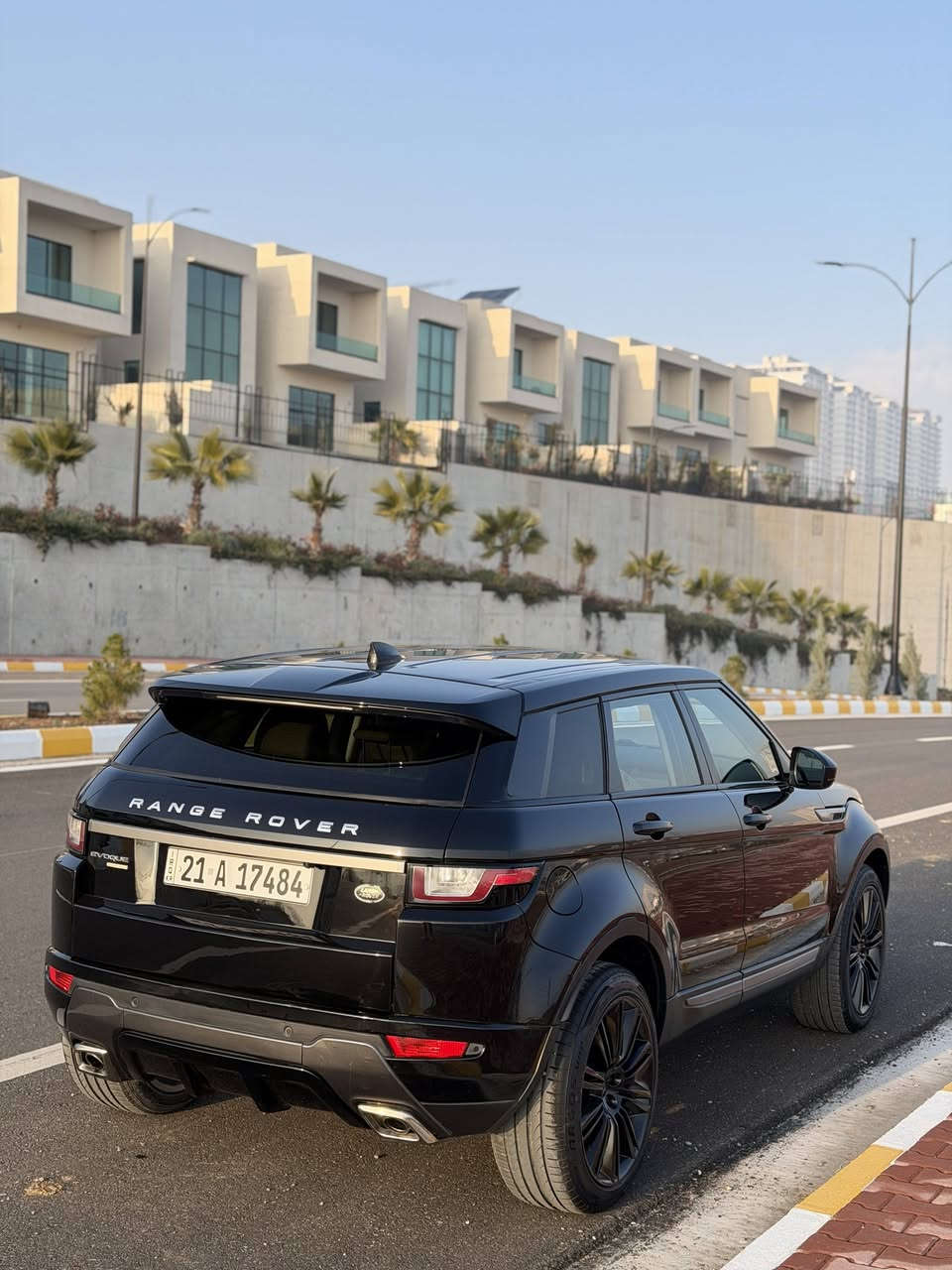 اجدد رانج ايفوك 
بيع او مراوس حسب قناعه 
2018
قطعه وحده صبغ 
سيرفز كامل مكينه ما مفتوحه سيرفز كامل عند الوكاله
ماشيه 55 الف مايل 
صدر جديد 
فول عده فتحه السياره استخدام واحد اخواني 
حساس امامي خلفي 
كامره 
جلد 
فول عده فتحه 
السعر178 وبي مجال 
ب اسمي تحويل باجر 
***********
