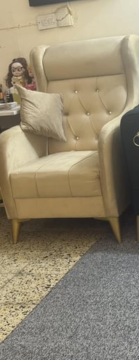 كرسي • جديد