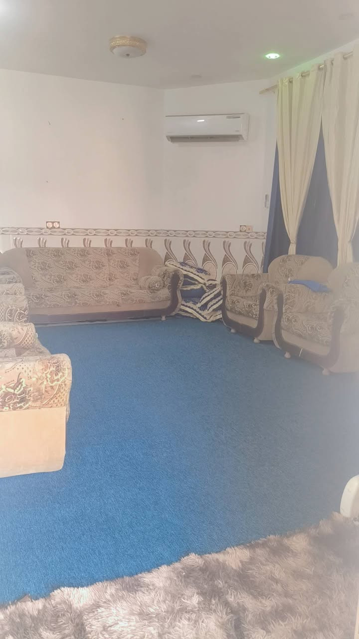 مشتمل للبيع طابق ثاني كامل من كلشي عده الطرمه المساحه 150متر طابو سند تحويل ثاني يوم البيت حديث  الشارع 15متر العنوان حيشهداء يم برج اسيه بضهر المدرسه الصينيه الجديده  الستفسار ***********
