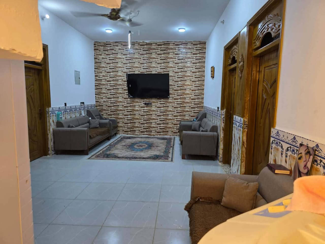 دار سكني #للبيع🏠

🌎موقعه #حي_الزيتون_شارع_20
قرب المستوصف الصحي  
المنطقه مشموله بلخدمات 

مساحته 200 متر البيت بناء حديث 
كونكريت مسلح
يحتوي علئ استقبال - صاله- غرفتين نوم -مطبخ - صحيات خارجيه - وداخليه وكراج سياره 

البيت متعوب عليه من ناحيت البناء الحديث
👇👇👇👇
#السعر 120 مليون
للاستفسار اكثر
#واتساب_اتصال_***********📞
أو مراجعه مكتب السند للعقار الكائن في الجزائر شارع المطاعم مقابل مدارس التفوق الاهليه
