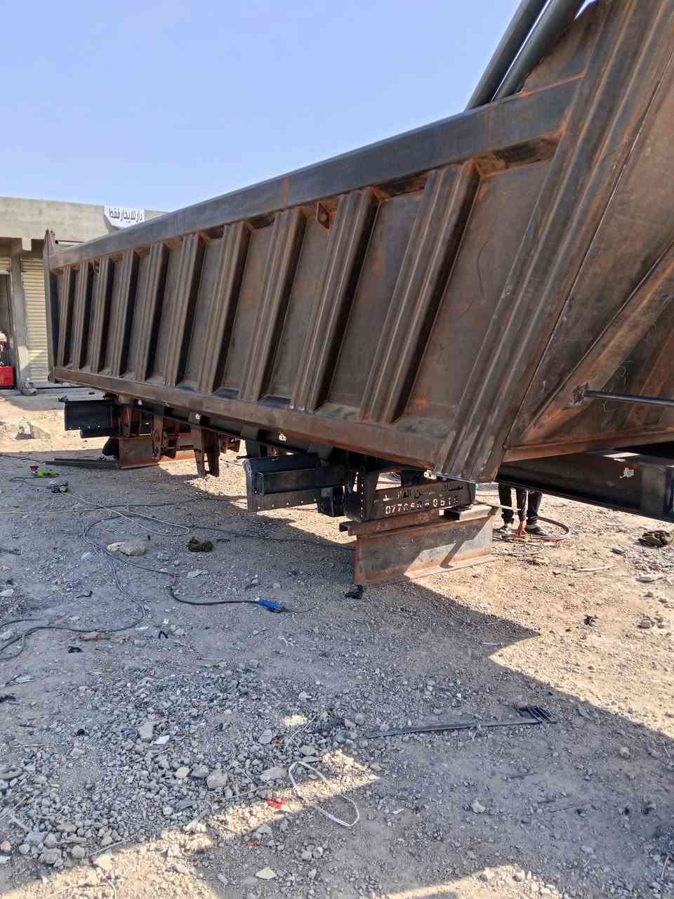 ماك نيسان 30متر مع البوري 
كاعيده 8
صدر وباب 6............. السعر 125 ..*********** 
صفاح 5 
شاصي 16 ابو الحاسبه 
جك يطالي
