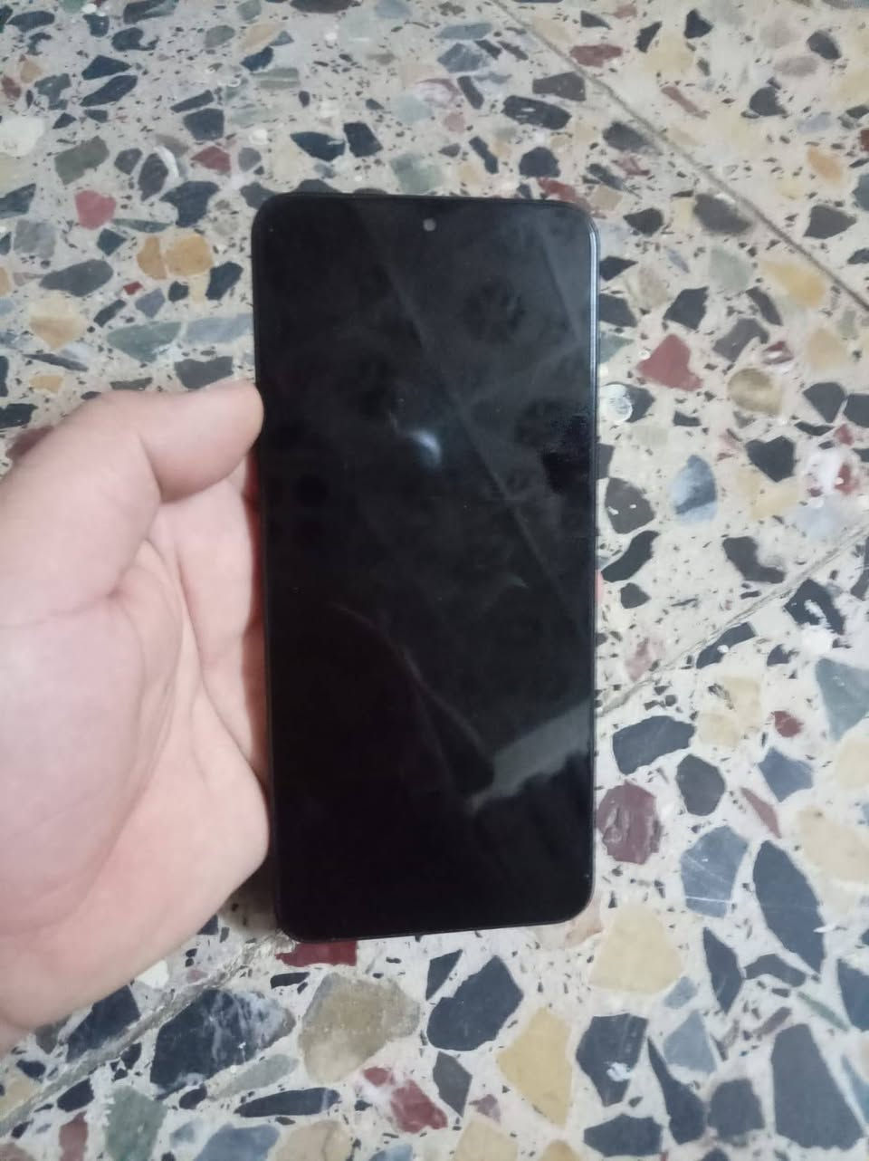 هونر x8a ذاكره 128 جهاز معروف
مبدل شاشه اصليه ام الفريم كله شغال ع الفحص السعر 100 مكاني بغداد الامين الثانيه ***********
