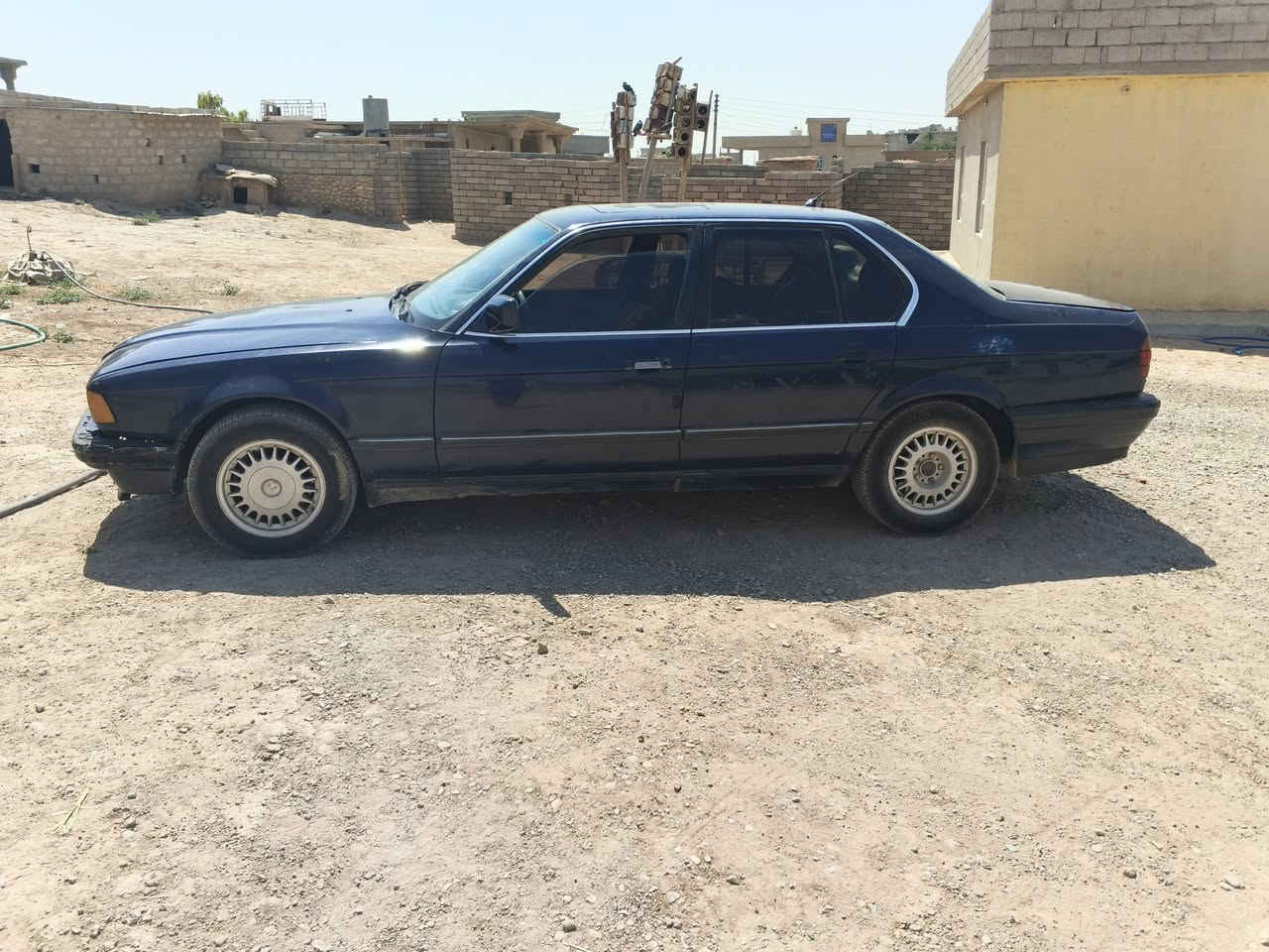 السلام عليكمBMWللبيع حجم 730كير محرك شرط التحويل سنويه صاقطه 2018سياره نضافتها خير من الله 
سعر 29وبيها مجال قليل ترهم مقدمه واقصاد ترهم معارضه حسب السياره للتواصل ***********
