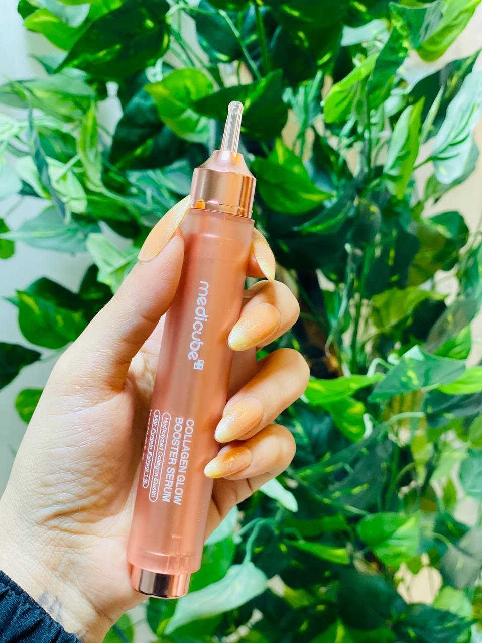 🫣🩷السيروم المعزز ب الكولاجين من ميديكوب الكوري 😱❤️‍🔥*وصل

*✨ سيروم تعزيز الكولاجين من Medicube - الحجم 15 مل*
*سر الإشراقة الشبابية في قطرة*

*سيروم فعّال يمنح بشرتك مظهراً مشرقاً وممتلئاً بالحيوية، بفضل تركيبته الغنية بالكولاجين المهدرج عالي الامتصاص، النياسيناميد، ومستخلص بروتين الحليب.*
*💧 ترطيب عميق، 💪 مرونة أقوى، و💡 إشراقة فورية – كل هذا في عبوة مبتكرة تحفظ الفعالية وتمنحك الجرعة المثالية بكل سهولة.*

*💖 مثالي للبشرة الحساسة،*
*ويعزز ملمس البشرة ويجددها من الداخل للخارج.*
*جربيه وامنحي بشرتك لمسة شباب لا تُقاوَم! ✨*

*مزود بآلية زر ملتوية وحاوية خالية من الهواء، يضمن هذا المصل توزيع الكمية المثالية مع كل استخدام، والحفاظ على النضارة وافعالية للحصول على نتائج مثالية🔥*

*ترطيب عميق بمكونات متميزة🤫✅*
*تم تركيبه باستخدام النياسيناميد ومستخلص بروتين الحليب والكولاجين المحلل، يوفر هذا المصل ترطيبًا مكثفًا بينما يعمل السيراميد NP على تقوية حاجز الجلد+تقليل الخطوط الدقيقة وتوحيد لون البشرة للحصول على بشرة ناعمة ومشرقة‼️


**إذا كنت صاحب هذا الإعلان وتريد حذفه لأي سبب، رجاءا أرسل رسالة إلى الدعم الفني**