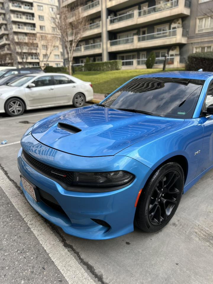 سلام عليكم
دوج جارجر 2023🇺🇸🇺🇸

Last call 🔚

السيارة بيهة صندوق امبدل بلاد بدون صبغ السيارة 

مكان السيارة سليمانية 

محرك V8 5.7

مواصفات 
شاشة جبيرة 
كاميرا 
حساس خلفي 
بصمة ابواب 
تشغيل عن بعد 
كشنات جلد مميز لونه 
كشنات كارباء 
كشنات هيتر 
استيرن هيتر 
سوبر تراك باك 
گيج الكتروني 
لايتات ليد و زينون 
امراية هيتر 
رادار جانبي 
تبريد قطعتين
شفتات استيرن 
سماعات harman kardon
ماشية ٩ ميل فقط 

السيارة كلش جديدة و حلوة بلواقع هم 
كير و مكينة كله مكفول بدون اي عطل 

سعرة ٢٨٨$ بي مجال 

رقمي ***********

السيارة رقم كاتي تترقم شمالي فقط
