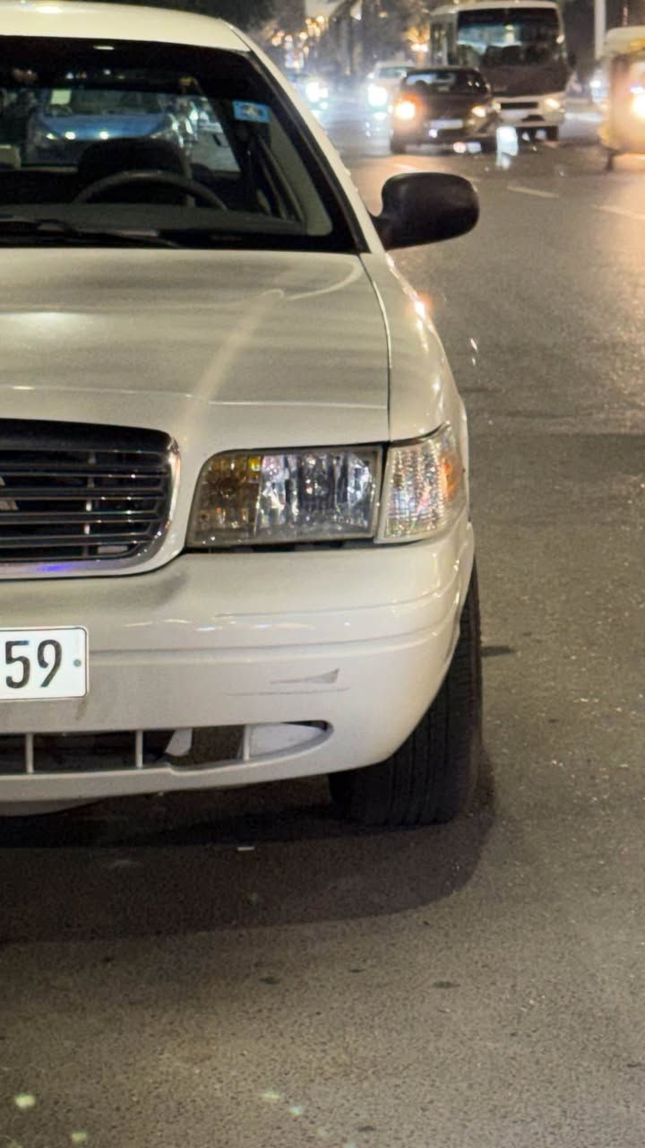 السلام عليكم ورحمة الله وبركاته

اخوان فورد كراون فكتوريا للبيع او مراوس حسب القناعه

موديل 2007

كير محرك كهربائيات كله شغال وجديد وكل شي بيها مجدد وجديد

رقم بغداد انكليزي جديد

مكاني بغداد 

السعر / 70 ورقه وبيها مجال

*********** بغداد, العراق
