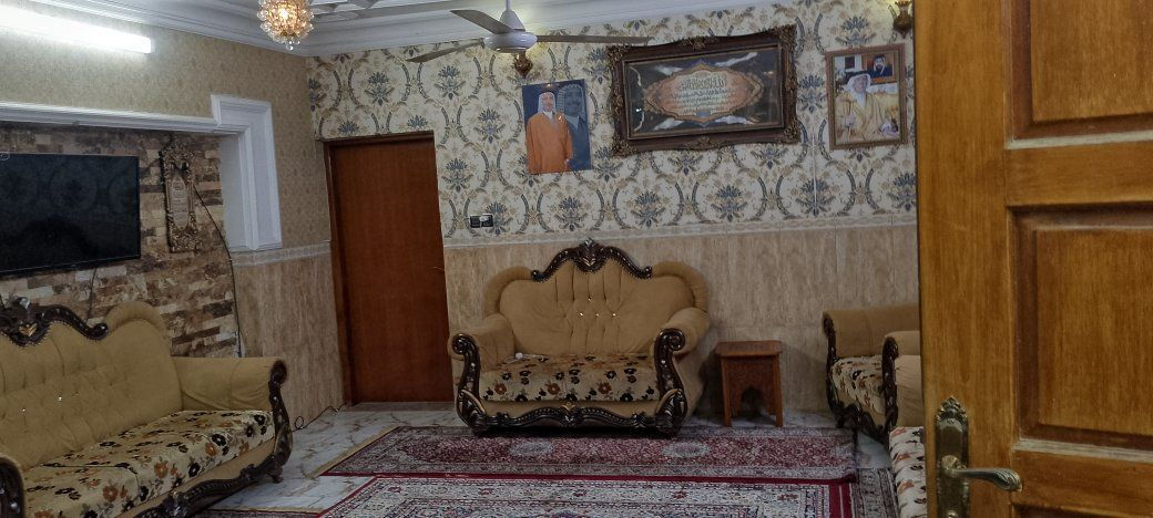 بيت لبيع مساحة ٢٠٠ متر واجهي ١٠ طابقين ونزل ٢٠ متر العنوان الامين الثانية يم الفلكة التشجيرة رقم الموبايل ***********
