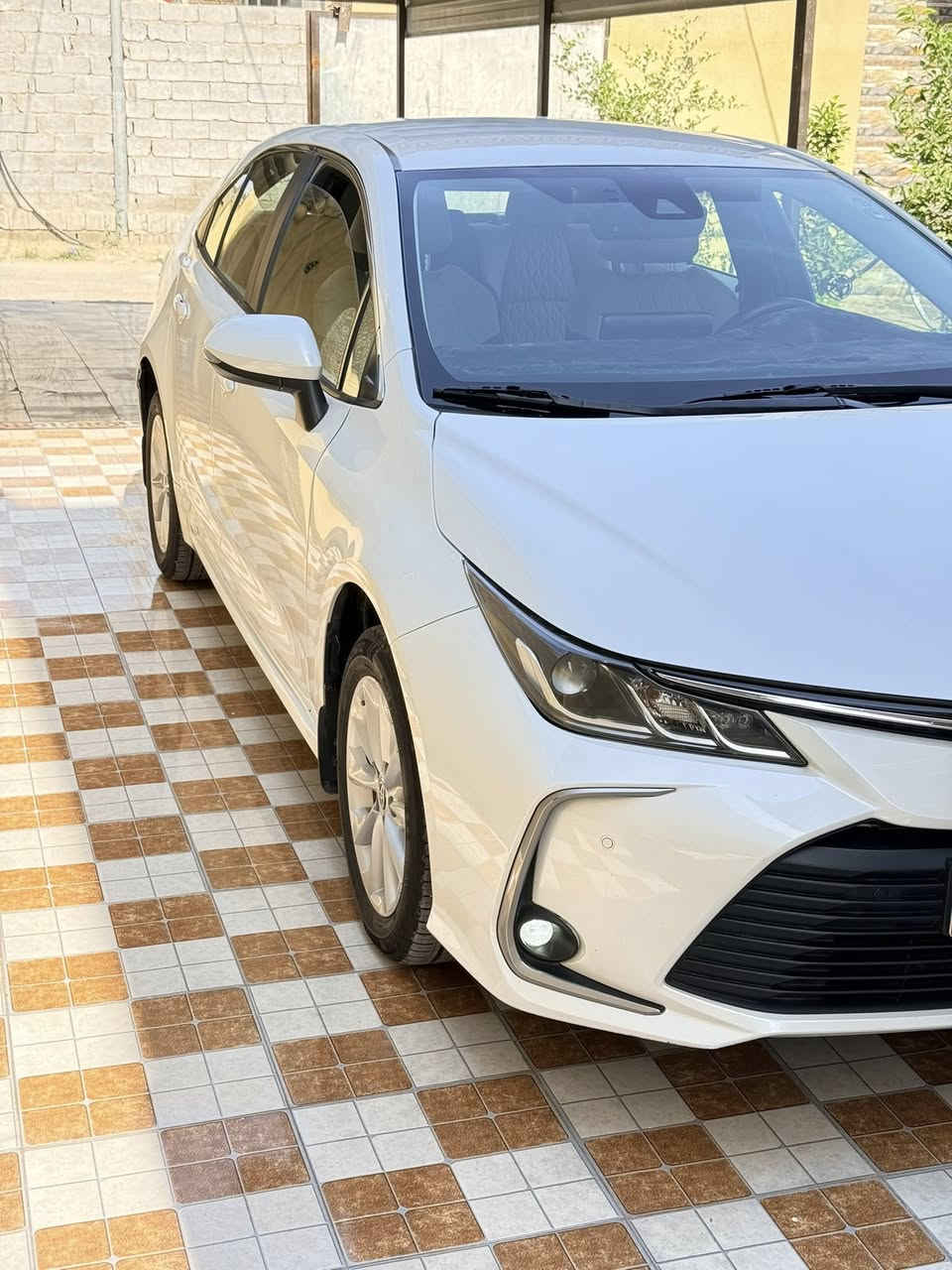 السلام عليكم 
كورلا 2022 خليجي شركه ساز 
مكفوله كفاله عامه عدا بارد بسيط مأشر عليه بالسونار وبعد سونار صار عندي شخط بالجاملغ الخلفي دكيته بارد كد شبر والباقي كفاله 
رقم اربيل الدولي تحويل مباشر 
فول مواصفات عدا الفتحه 
سياره جديد محرك كير صدر كله ع وضع الشركه 
ماشيه 95 الف حقيقي 
السعر 160 بيه مجال بسيط 
اللاستفسار اتصال ع الرقم ***********
العنوان الفلوجه
