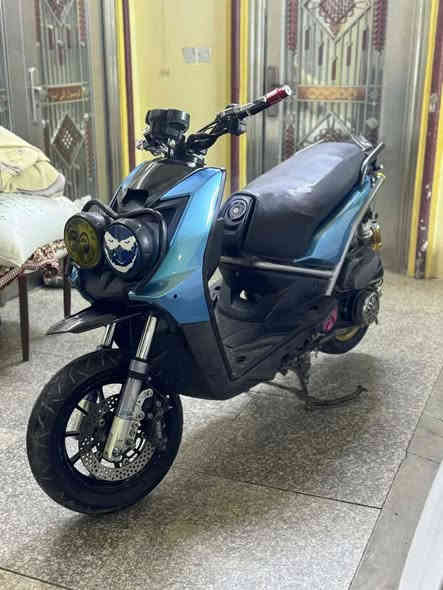 سلام عليكم 
دراجتين للبيع سكنس جبلي حديث
الزركه مزود
والبيضه بيها تزويد بس قليل كم شغله 
التزويد مثل ما موضح بصور وايستفسار خاص موجود
العنوان الاعظميه 
لالستفسار ***********
السعر تعال خاص
