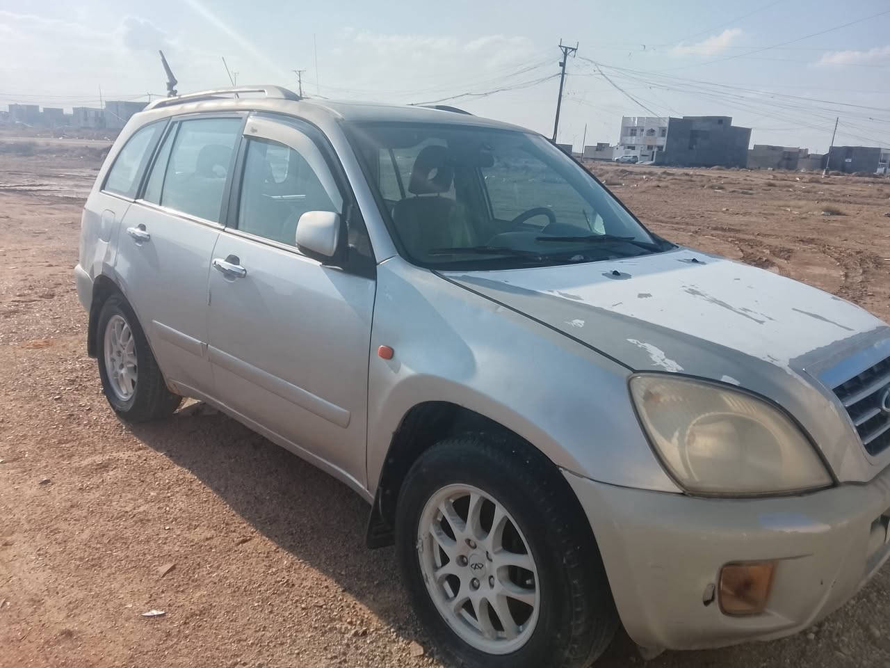 سلام عليكم اسعد الله اوقاتكم سياره  شيري تيكوو موديل 11 سياره مثل مشوفون حلوه وكاعده بيهه عطل بلمكينه ابيعلك سياره عاطله هيه دير بس متشتغل مافرغيلهه ملتزمين بشغل سياره بسمي  تحوبل ثاني يوم مشروع وطني رقم بابل السعر 35 وبيهه مجال للشراي مكاني الانبار رمادي
وهذه رقمي *********** واتساب + اتصال
