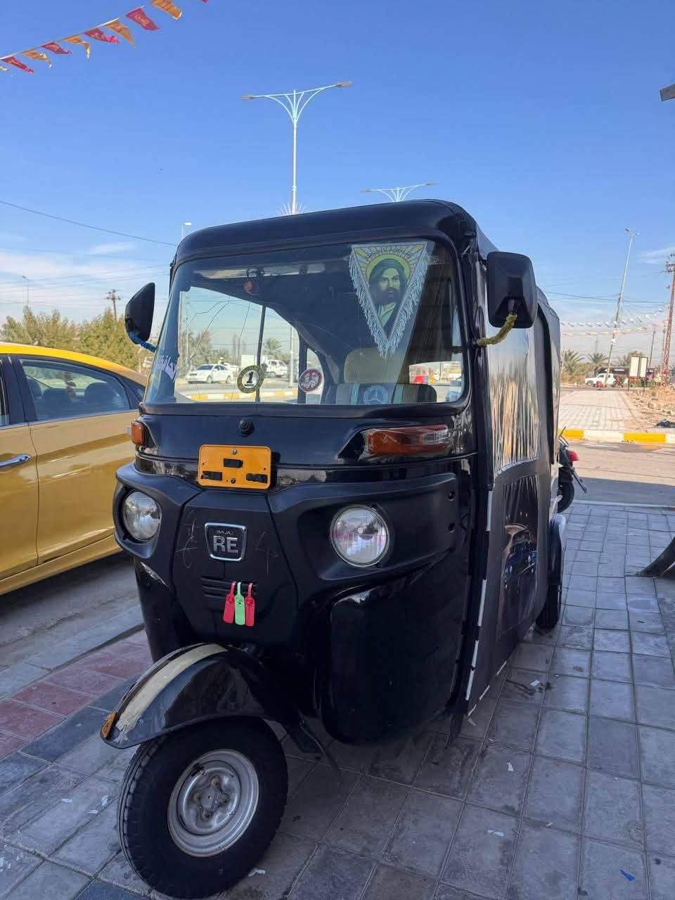 السلام وعليكم تكتك للبيع 22كفاله عامه تكتك خير من الله  ماناقصها اي شي رقم واسط مداور ثاني يوم للستفسار اتصل ***********
