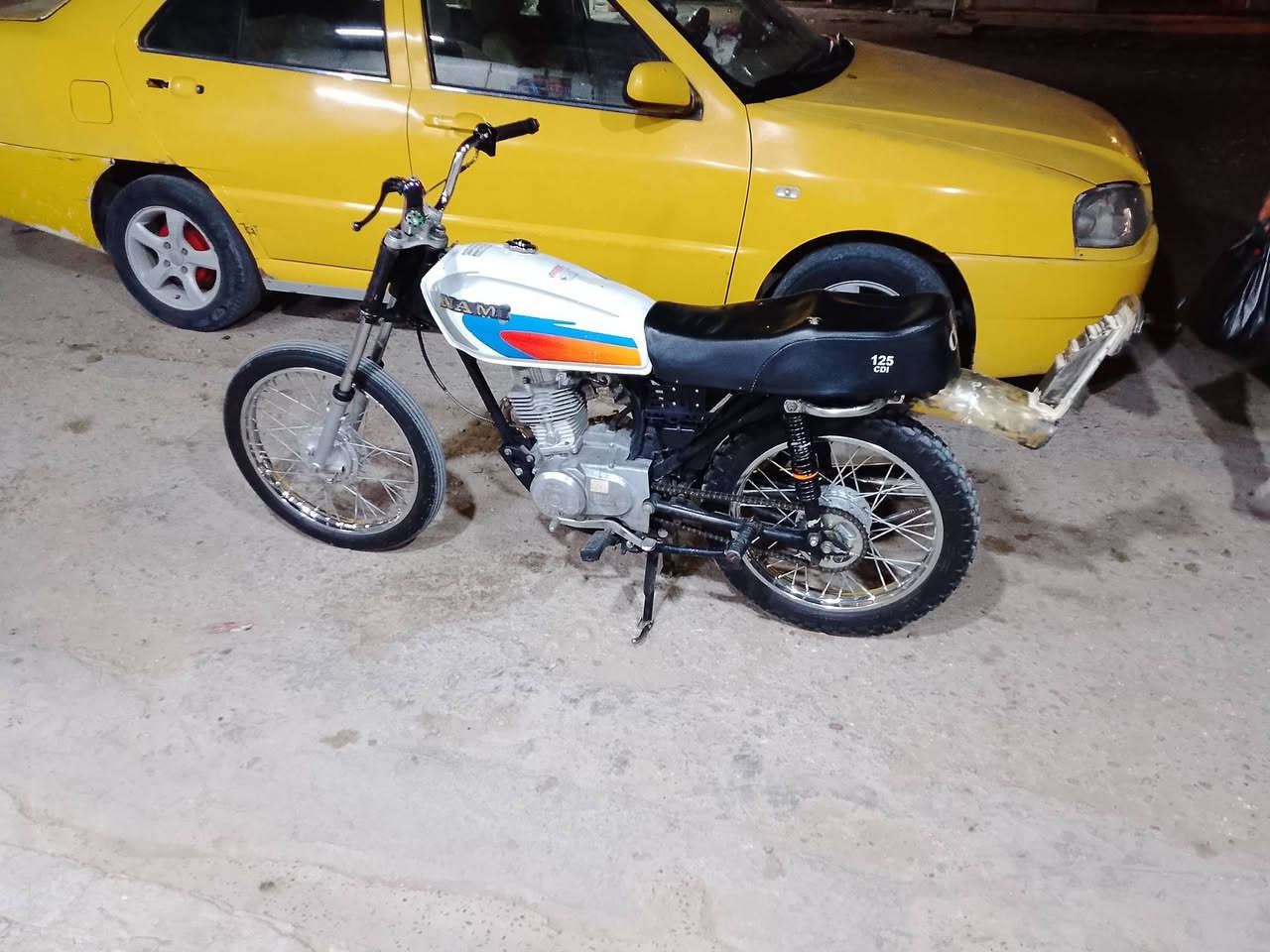 للبيع بدون بدون تعمير 26بس المكينه 20 وبدل بوشه وبستم السعر 325


**إذا كنت صاحب هذا الإعلان وتريد حذفه لأي سبب، رجاءا أرسل رسالة إلى الدعم الفني**