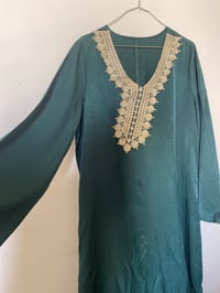 عباية • الخضرة لارج اكس لارج • البيضة اكس لارج