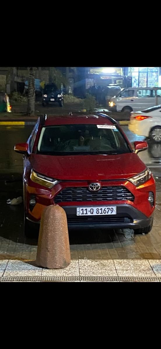 سلام عليكم
تويوتا راڤ فور ٢٠٢٤ وارد أمريكيXLE
ماشية ٢٦ كم
حادث دعامية تصلحت وانصبغت 
والبنيد تعدل على وضعه فقططط
بدون إيرباك
باقي السيارة بوضع الشركة برغي ممفتوح بيها
صور الحادث كلها وتقرير كامل مرفق كذلك
البنيد وكم قطعه مغلفات ppf حماية من امريكا
وعليها نضام سكيورتي كامل كذلك من امريكا
رقم بغداد بأسمنا 
مكانها بغداد البنوك
السعر ٢٥٩ وبيها مجال بسيط جداً
أو مراوس بسورنتو ٢٣ وفوك ٧ راكب
***********
***********
