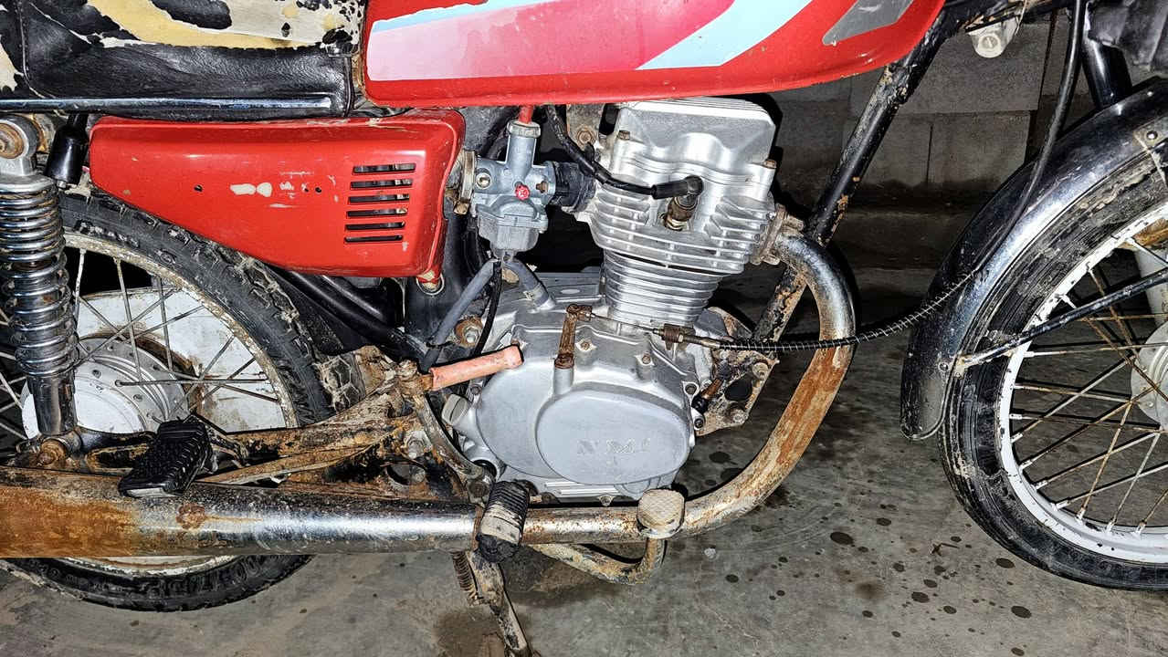 السلام عليكم دراجه للبيع ايراني نامه مديل 15دراجه حلوه كله شغاله رجائا المايشتري لا يتصل السعر 600 اوراق أصولي ***********
